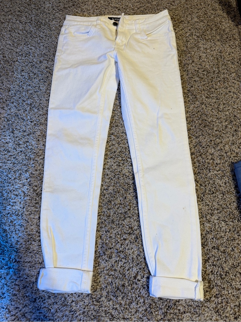 Women’s White Skinny Jeans with Stretch